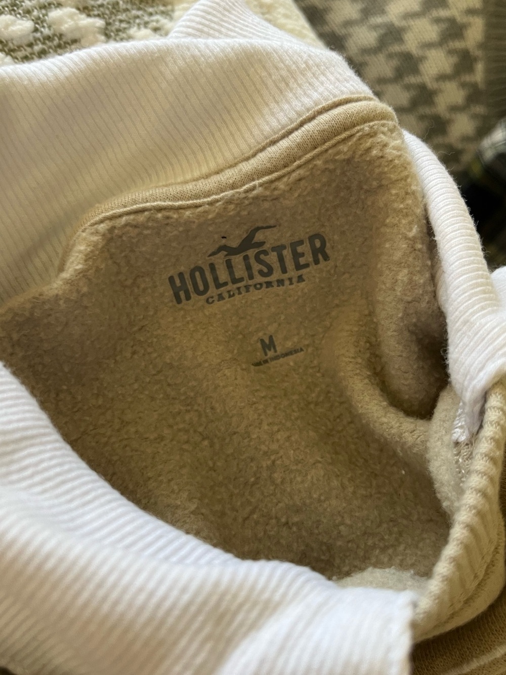 Hollister Taupe Valencia Provincia Crewneck Sweatshirt - Picture 7 of 7